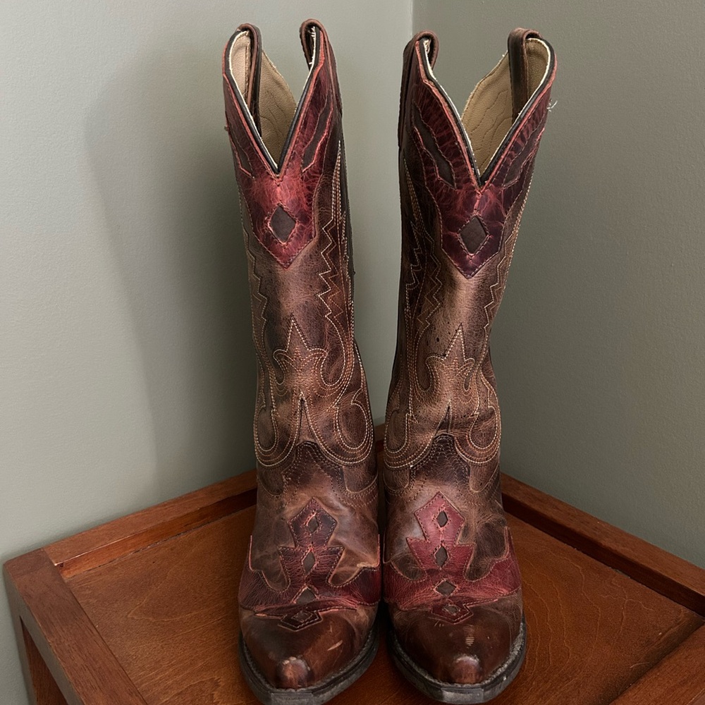 Women's Smoky Mountain Boots size 7.5.